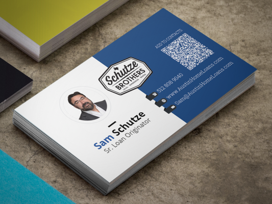 Creating Custom Business Cards That Make a Lasting Impression